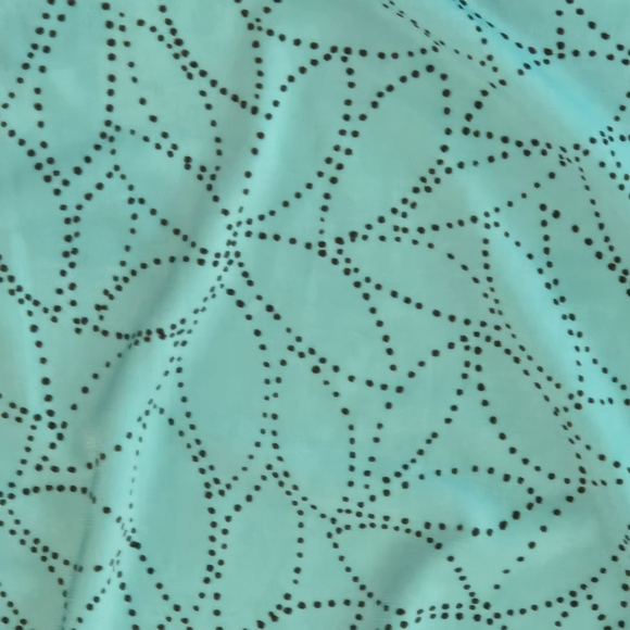 Liz Claiborne Patterned Women's Top - Picture 3 of 7